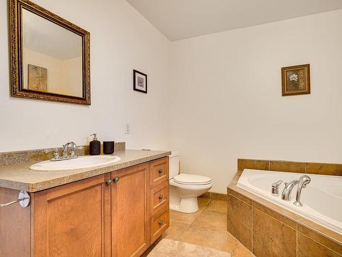 Salle de bains - 729-A Rue Principale, Saint-Sauveur, QC - Indoor Photo Showing Bathroom