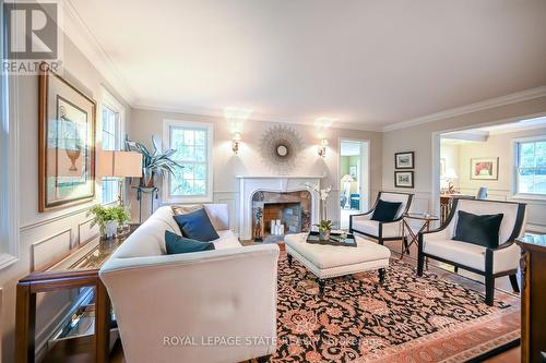 194 Wilson Street E, Hamilton (Ancaster), ON - Indoor Photo Showing Living Room With Fireplace