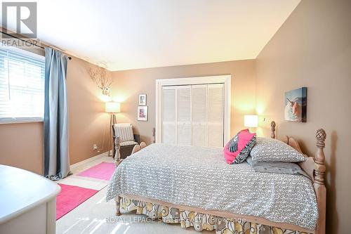 194 Wilson Street E, Hamilton (Ancaster), ON - Indoor Photo Showing Bedroom