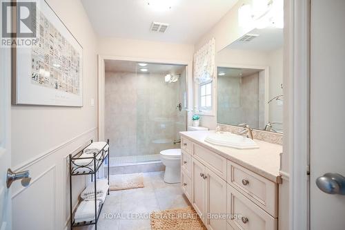 194 Wilson Street E, Hamilton, ON - Indoor Photo Showing Bathroom