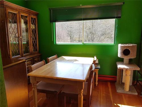 543 Maquinna Dr North, Tahsis, BC - Indoor Photo Showing Dining Room