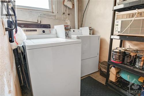LAUNDRY PAY PER USE - 309 Parkdale Avenue Unit#1, Ottawa, ON - Indoor Photo Showing Laundry Room