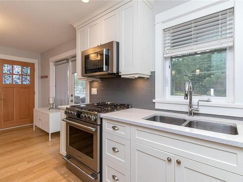 1101 Spirit Bay Rd, Sooke, BC - Indoor Photo Showing Kitchen With Double Sink