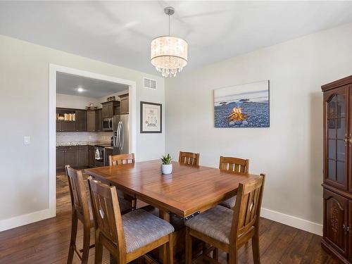 5535 Swallow Dr, Port Alberni, BC - Indoor Photo Showing Dining Room