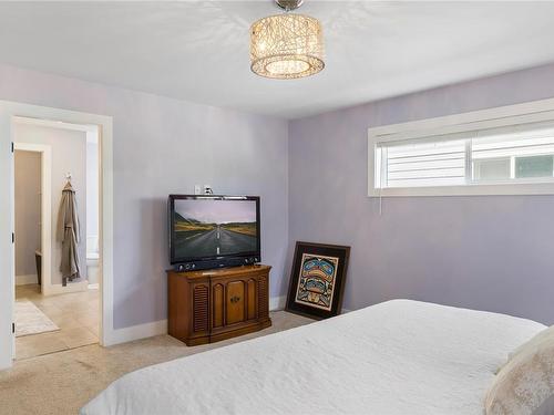 5535 Swallow Dr, Port Alberni, BC - Indoor Photo Showing Bedroom