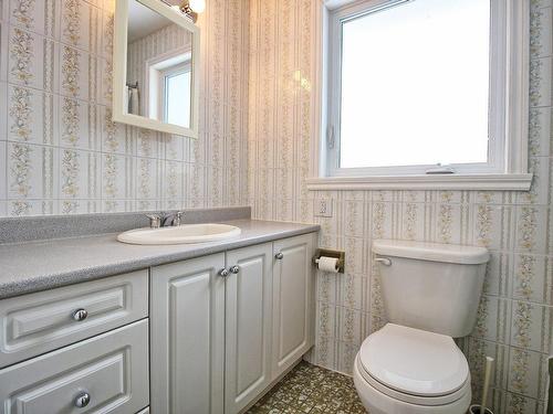 Bathroom - 3 Rue Hawthorne, Kirkland, QC - Indoor Photo Showing Bathroom