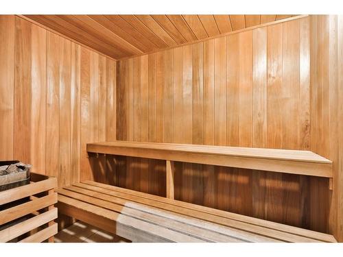 Sauna - 611-1235 Rue Bishop, Montréal (Ville-Marie), QC - Indoor Photo Showing Other Room