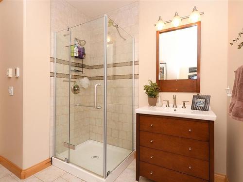 B-3208 Otter Point Rd, Sooke, BC - Indoor Photo Showing Bathroom