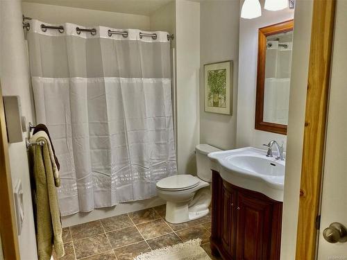 B-3208 Otter Point Rd, Sooke, BC - Indoor Photo Showing Bathroom