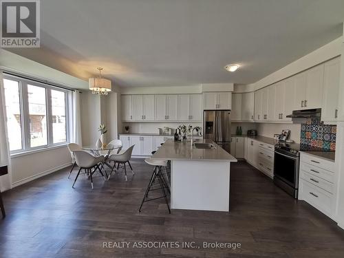 296 Valermo Dr, Toronto, ON - Indoor Photo Showing Kitchen With Upgraded Kitchen
