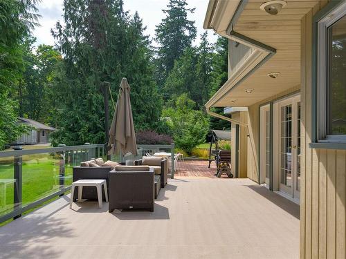2261 Dogwood Lane, Central Saanich, BC - Outdoor With Deck Patio Veranda With Exterior