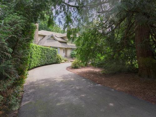 2261 Dogwood Lane, Central Saanich, BC - Outdoor
