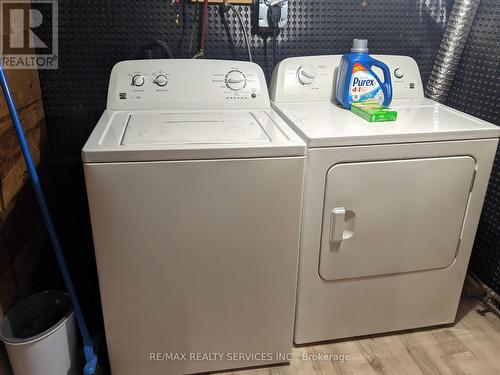 5042 Ontario Ave, Niagara Falls, ON - Indoor Photo Showing Laundry Room