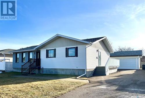 518 Colonel Otter Drive, Swift Current, SK - Outdoor