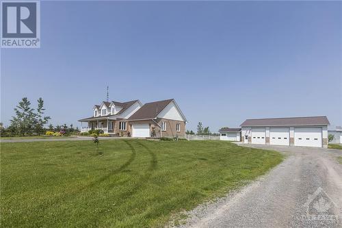 1060 15 County Road, Alfred, ON 