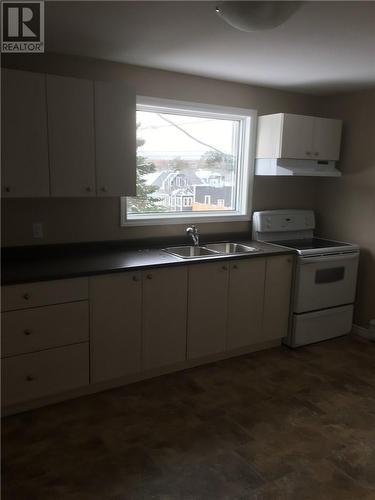 4382 Notre Dame Avenue, Hanmer, ON - Indoor Photo Showing Kitchen With Double Sink
