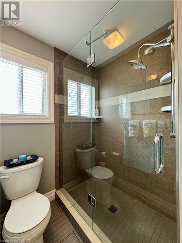 2571 Bruce 40 Road, Saugeen Shores, ON - Indoor Photo Showing Bathroom
