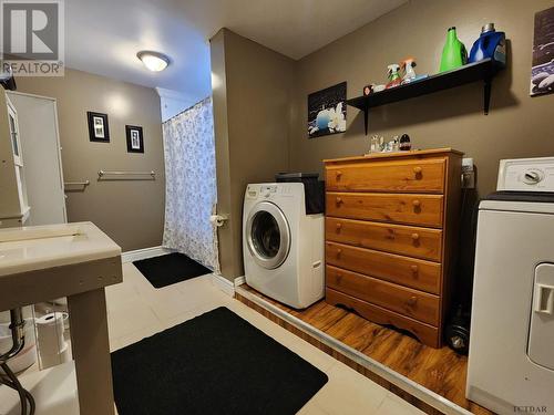 13 Main St, Kirkland Lake, ON - Indoor Photo Showing Laundry Room