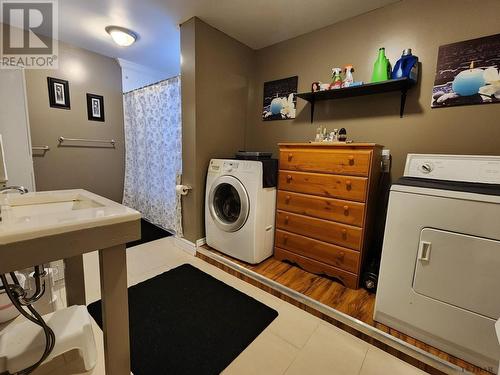 13 Main St, Kirkland Lake, ON - Indoor Photo Showing Laundry Room