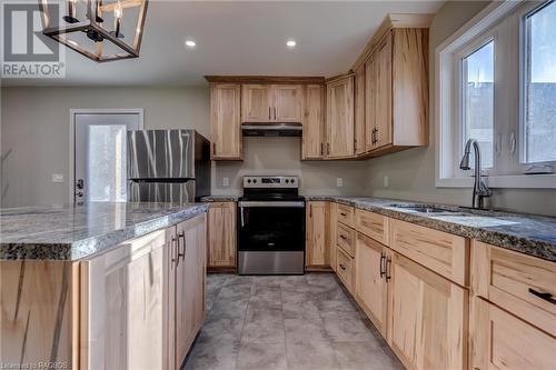 615690 Hamilton Lane, West Grey, ON - Indoor Photo Showing Kitchen With Double Sink