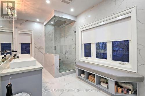 646 Annland St, Pickering, ON - Indoor Photo Showing Bathroom