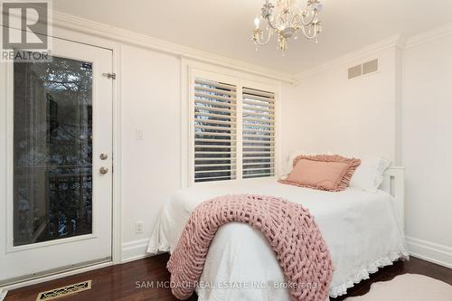1269 Stavebank Road, Mississauga, ON - Indoor Photo Showing Bedroom