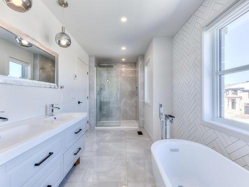 Salle de bains attenante Ã  la CCP - 84 Rue De L'Andalou, Blainville, QC - Indoor Photo Showing Bathroom