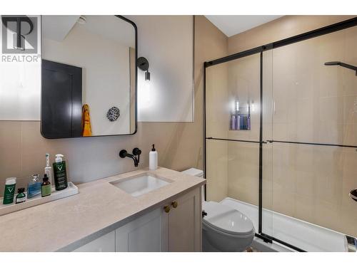 1610 Antler Court, Kelowna, BC - Indoor Photo Showing Bathroom