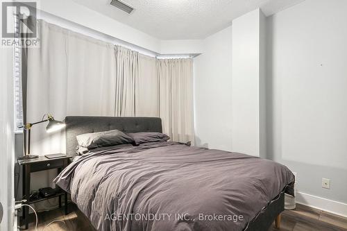 #708 -393 King St W, Toronto, ON - Indoor Photo Showing Bedroom