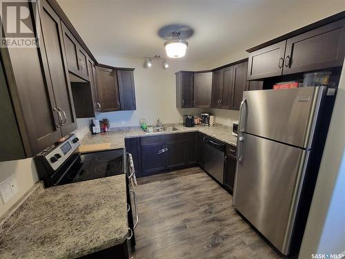 A & B 628 Saskatchewan Avenue, Kerrobert, SK - Indoor Photo Showing Kitchen With Double Sink