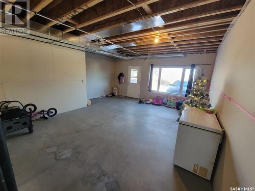 A & B 628 Saskatchewan Avenue, Kerrobert, SK - Indoor Photo Showing Basement