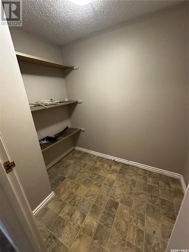 214 15 Barr Street, Regina, SK - Indoor