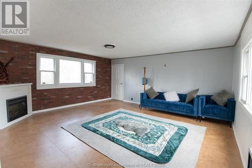 121 First Street, Wallaceburg, ON - Indoor With Fireplace