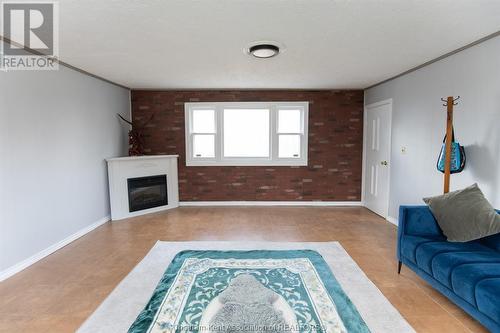 121 First Street, Wallaceburg, ON - Indoor With Fireplace