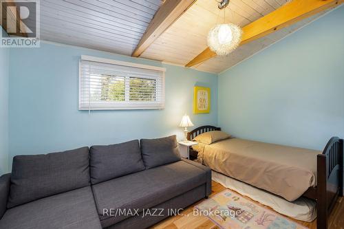 825 Southview Dr, Otonabee-South Monaghan, ON - Indoor Photo Showing Other Room