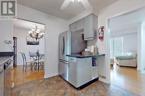 17 Partition Street, Niagara-On-The-Lake, ON - Indoor Photo Showing Kitchen