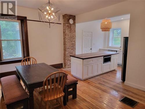 4 Gore St, Gore Bay, ON - Indoor Photo Showing Dining Room