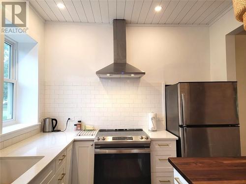 4 Gore St, Gore Bay, ON - Indoor Photo Showing Kitchen