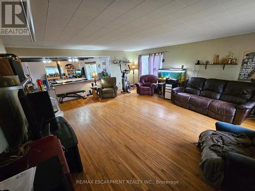 5127 Milburough Line, Burlington, ON - Indoor Photo Showing Living Room