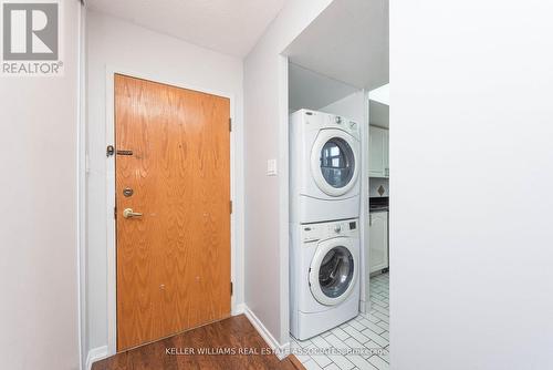 507 - 300 Webb Drive, Mississauga, ON - Indoor Photo Showing Laundry Room