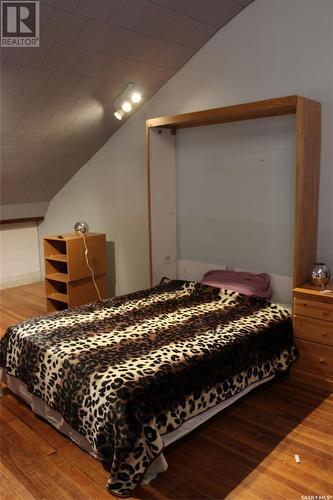 43 2Nd Street, Tompkins, SK - Indoor Photo Showing Bedroom