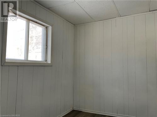 1 Bedroom Empty Apartment - 368 Frank Street, Wiarton, ON - Indoor Photo Showing Other Room