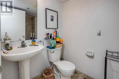 809 - 210 Victoria Street, Toronto, ON - Indoor Photo Showing Bathroom