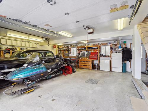Garage - 78 Rue Brunet, Saint-Joseph-Du-Lac, QC - Indoor Photo Showing Garage