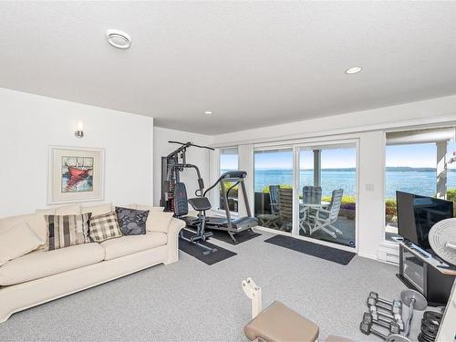 3222 Dogwood Rd, Chemainus, BC - Indoor Photo Showing Gym Room