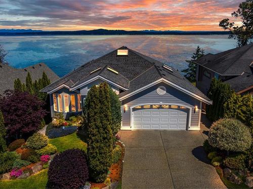 3222 Dogwood Rd, Chemainus, BC - Outdoor With Body Of Water