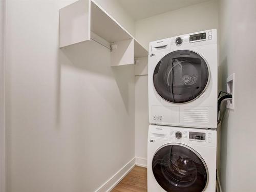 401-1628 Store St, Victoria, BC - Indoor Photo Showing Laundry Room