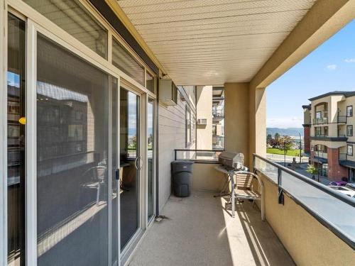 301-795 Mcgill Rd, Kamloops, BC - Outdoor With Exterior