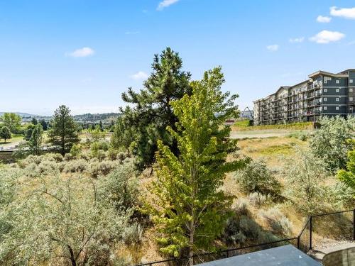 301-795 Mcgill Rd, Kamloops, BC - Outdoor With View