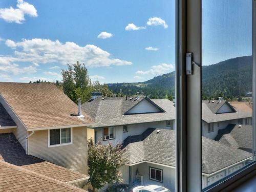 27-1920 Hugh Allan Drive, Kamloops, BC - Indoor Photo Showing Kitchen